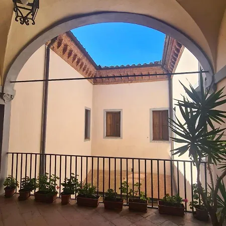 Pellegrini- Behind The Cathedral Διαμέρισμα